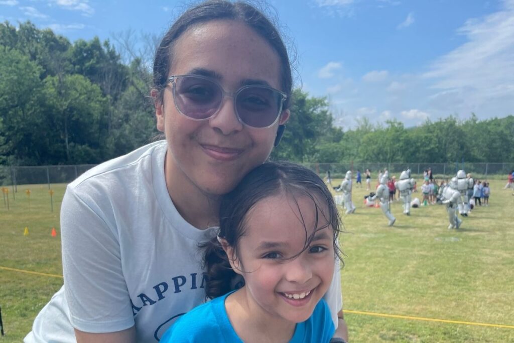 Sibling Spotlight – Jailyn & Lilly